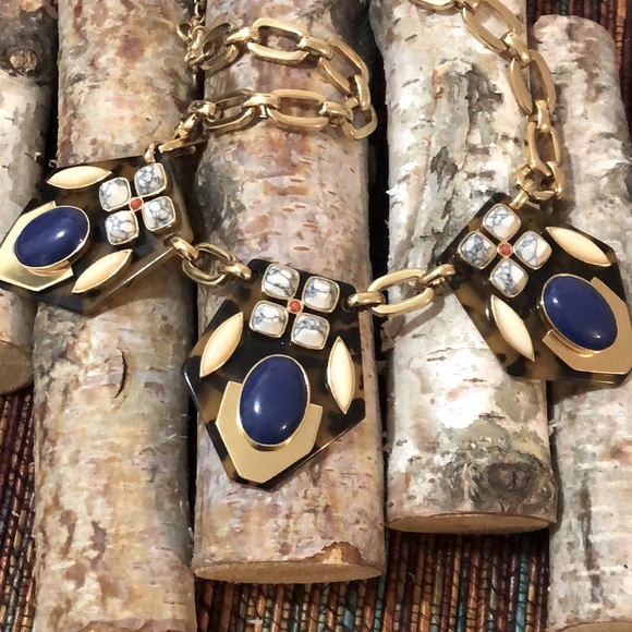 J. CREW STATEMENT NECKLACE - Picture 2 of 9